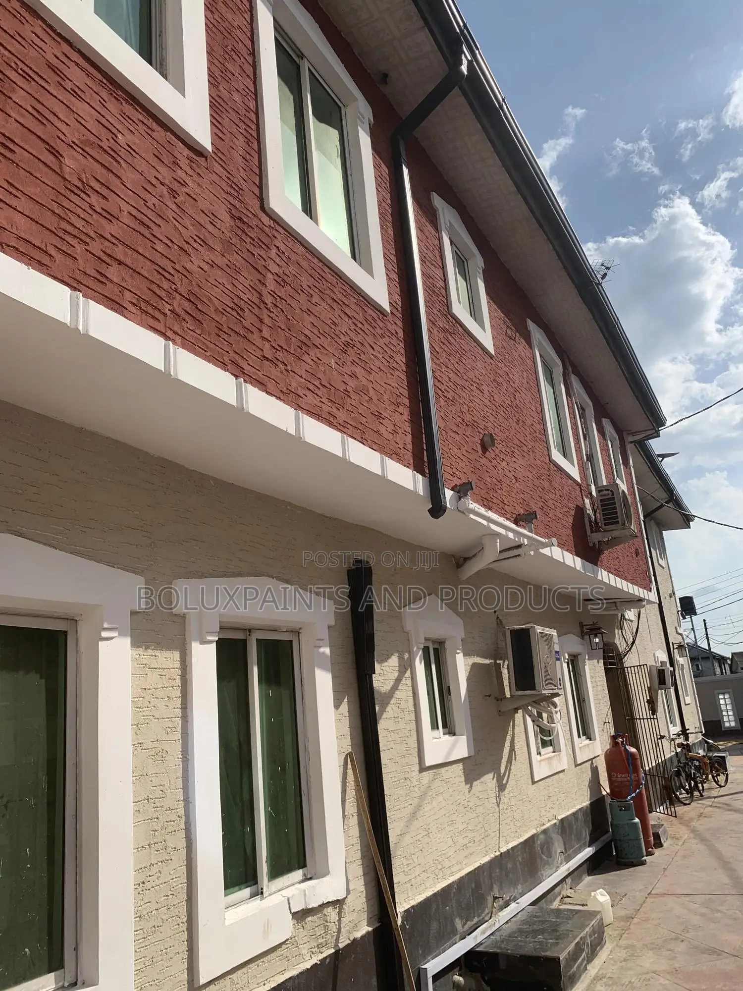 Ultra Sandtex And Marble Trowel.