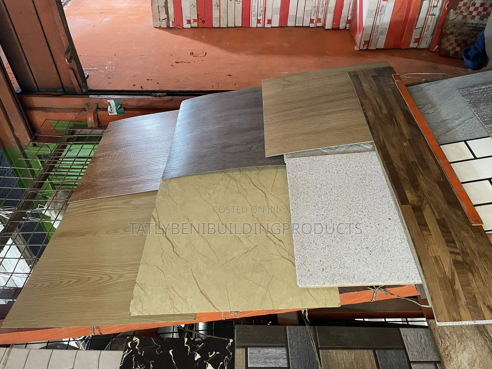 46mm by 46mm Vinyl Flooring Tile