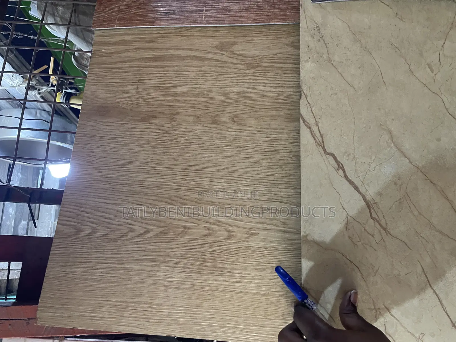 46mm by 46mm Vinyl Flooring Tile