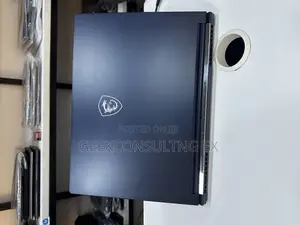 Laptop MSI Stealth 16 Studio A13VG 32GB Intel Core I7 SSD 1T
