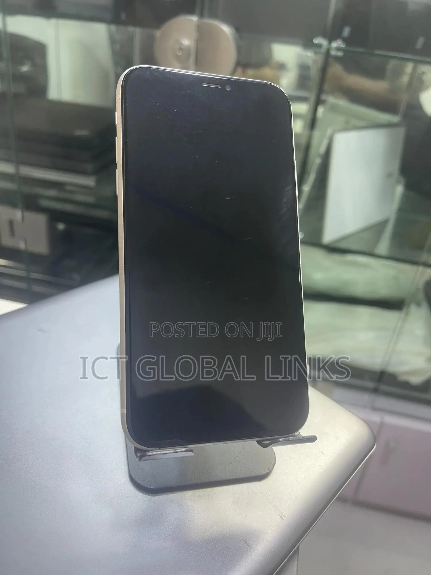 Apple iPhone XR 64 GB White