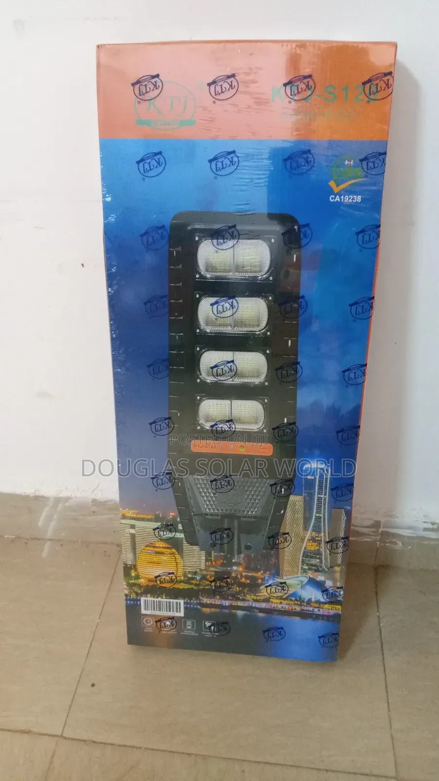 KTJ 8 Eyes Solar Plastic Light 800w