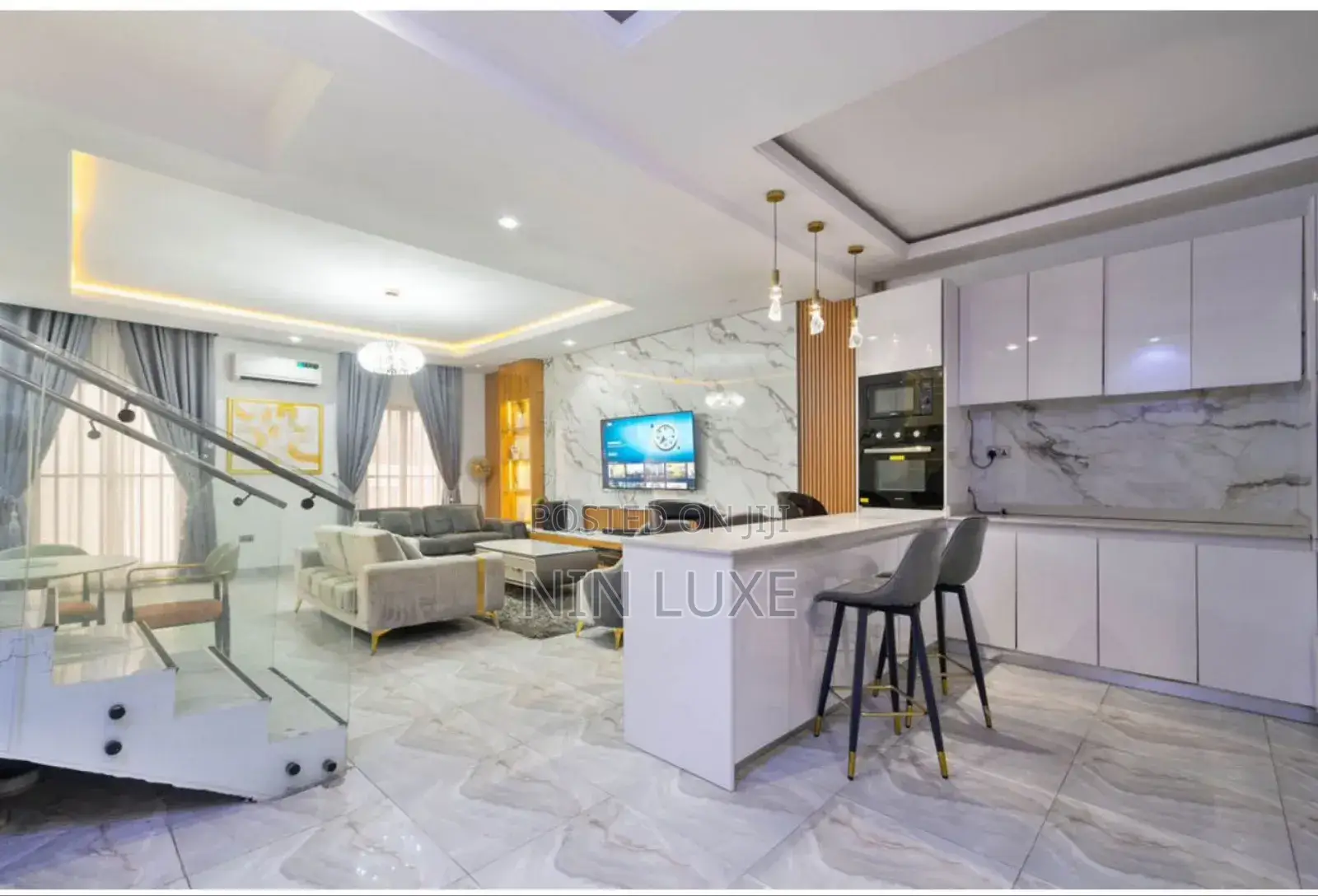 3 Bedroom Luxerious Serviced Apartment
