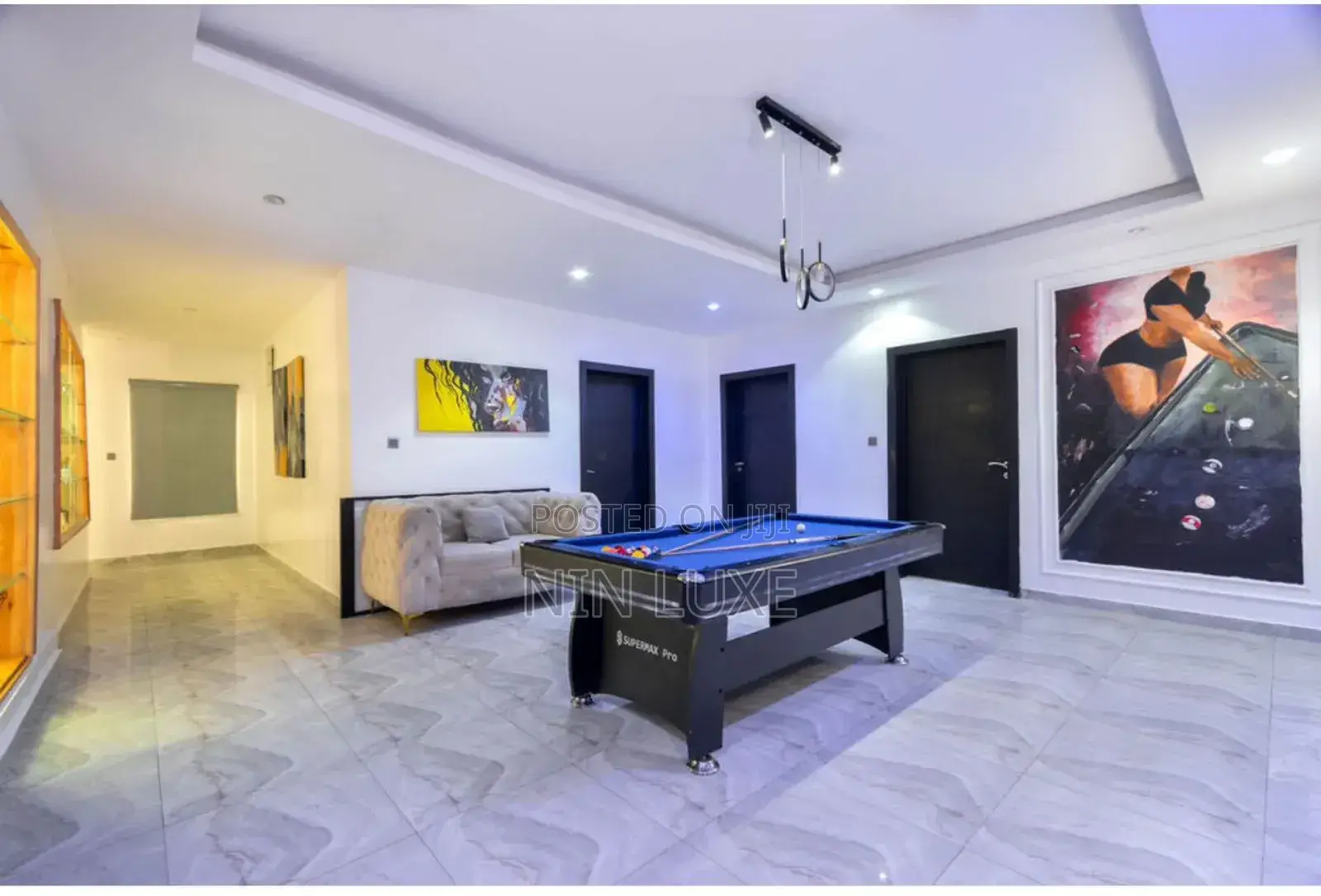 3 Bedroom Luxerious Serviced Apartment