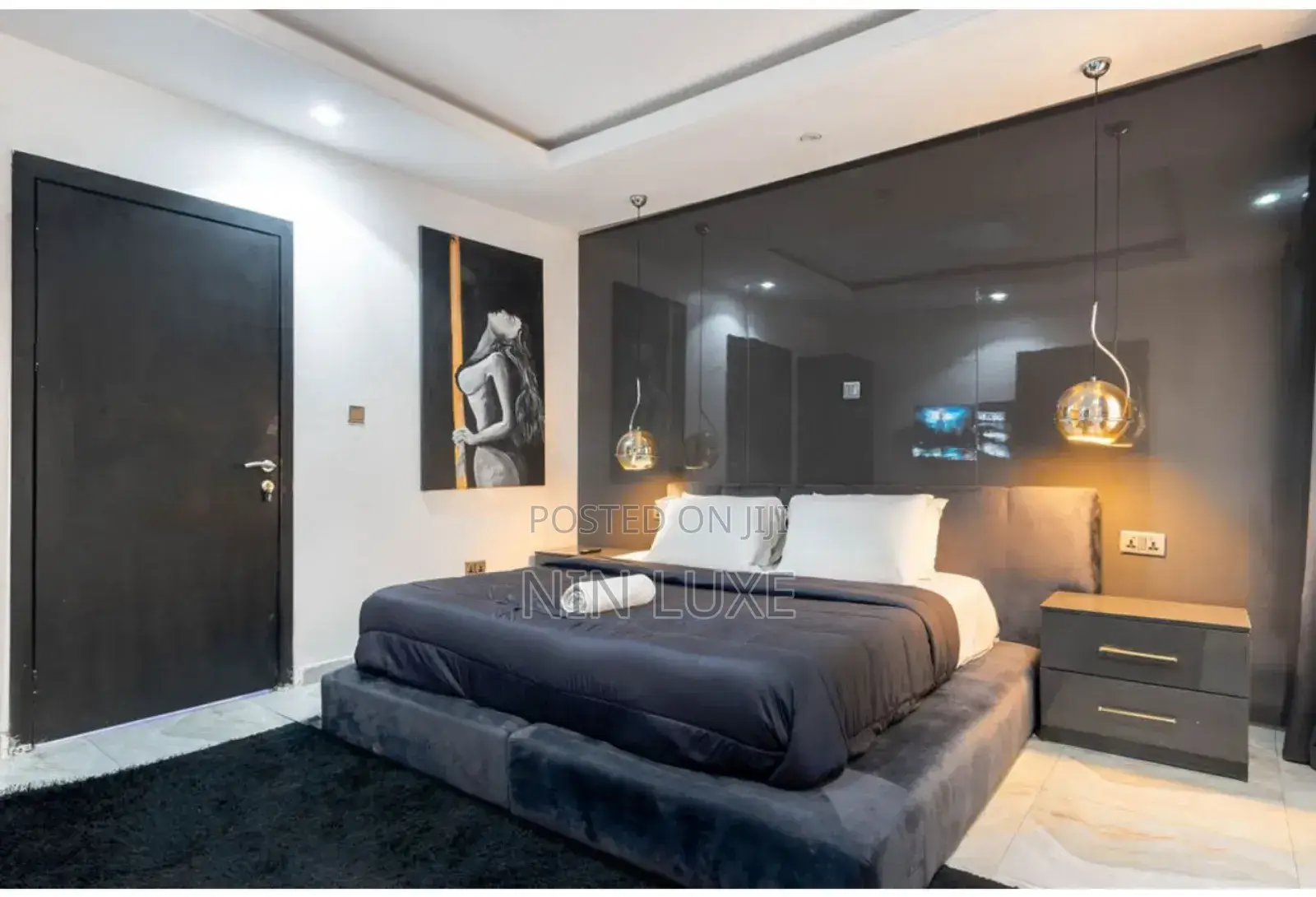 3 Bedroom Luxerious Serviced Apartment