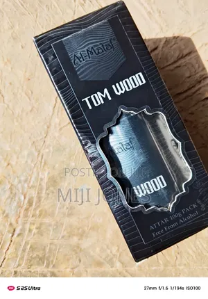 "Tom Wood Perfume Oil - Timeless Elegance In A Bottle"