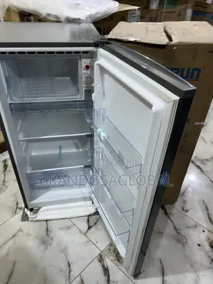 Skyrun 160l Refrigerator – Compact Home Freezer Combo