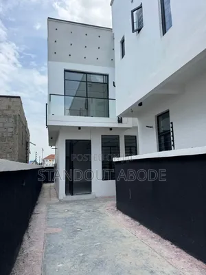 4bdrm Duplex in Ikota for sale