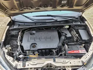 Toyota Corolla 2015 Gold