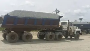 Sentraco Iron Black Chippings and Granite