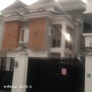 5bdrm Duplex in Osapa london for rent