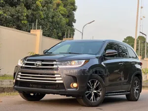 Toyota Highlander 2015 Gray