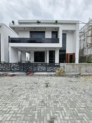 Furnished 5bdrm Duplex in Orchid Road, Chevron for sale