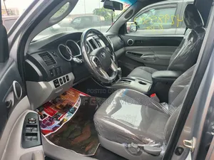 Toyota Tacoma V6 4dr Double Cab 4WD 5.0 ft. SB (4.0L 6cyl 5A) 2015