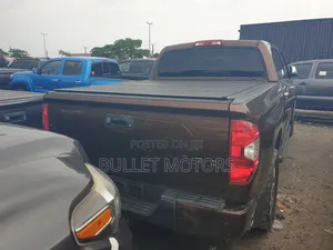 Toyota Tundra 1794 5.7L V8 w/FFV 4x2 CrewMax 5.6 ft. box 145.7 in. WB