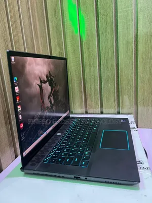 Laptop Dell Alienware M16 R2 16GB Intel Core Ultra 7 SSD 1T