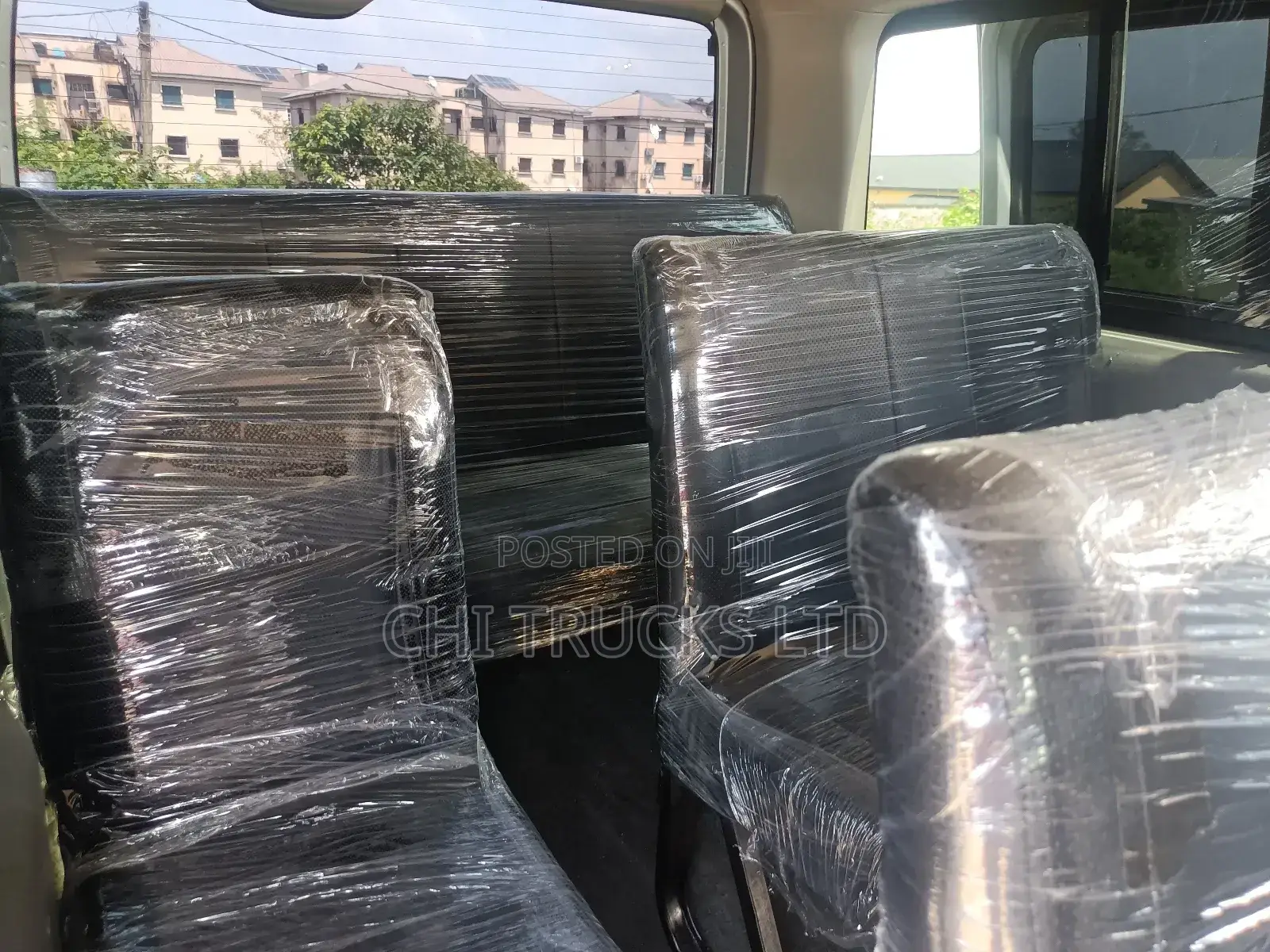 Toyota HiAce 2011 Silver