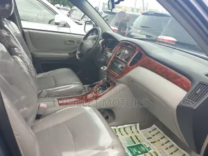 Toyota Highlander 2005 Blue