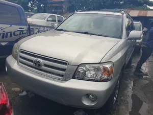 Toyota Highlander 2005 Silver