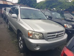 Toyota Highlander 2005 Silver