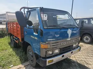 Direct Japan Toyota Dyna 300 (Blue)