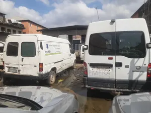 Nissan Caravan (Urvan) 2006 White