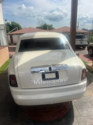 Rolls-Royce Phantom LWB 2005 White