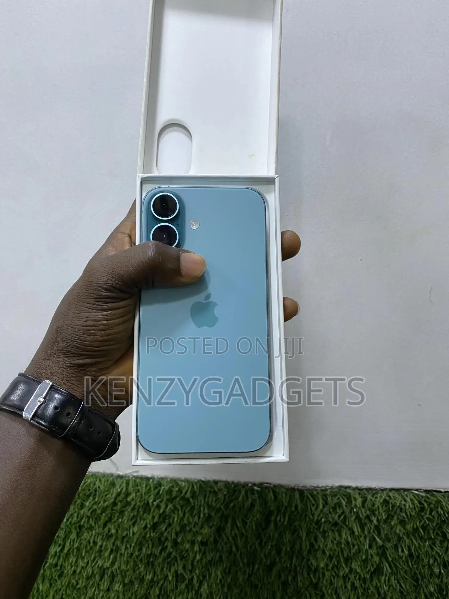 Apple iPhone 16 128 GB Blue