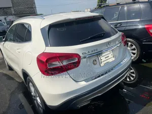 Mercedes-Benz GLA 250 2019 White
