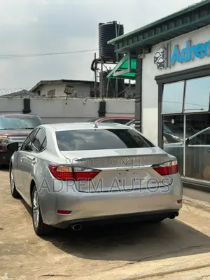 Lexus ES 350 FWD 2013 Silver