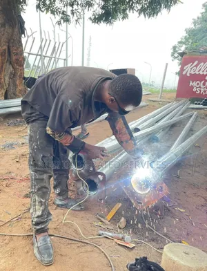Galvanized Streetlight Poles Fabrication