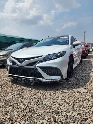Toyota Camry XSE V6 2022 White