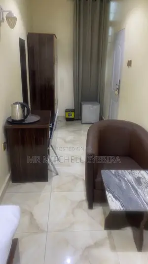 Hotel/Lodging