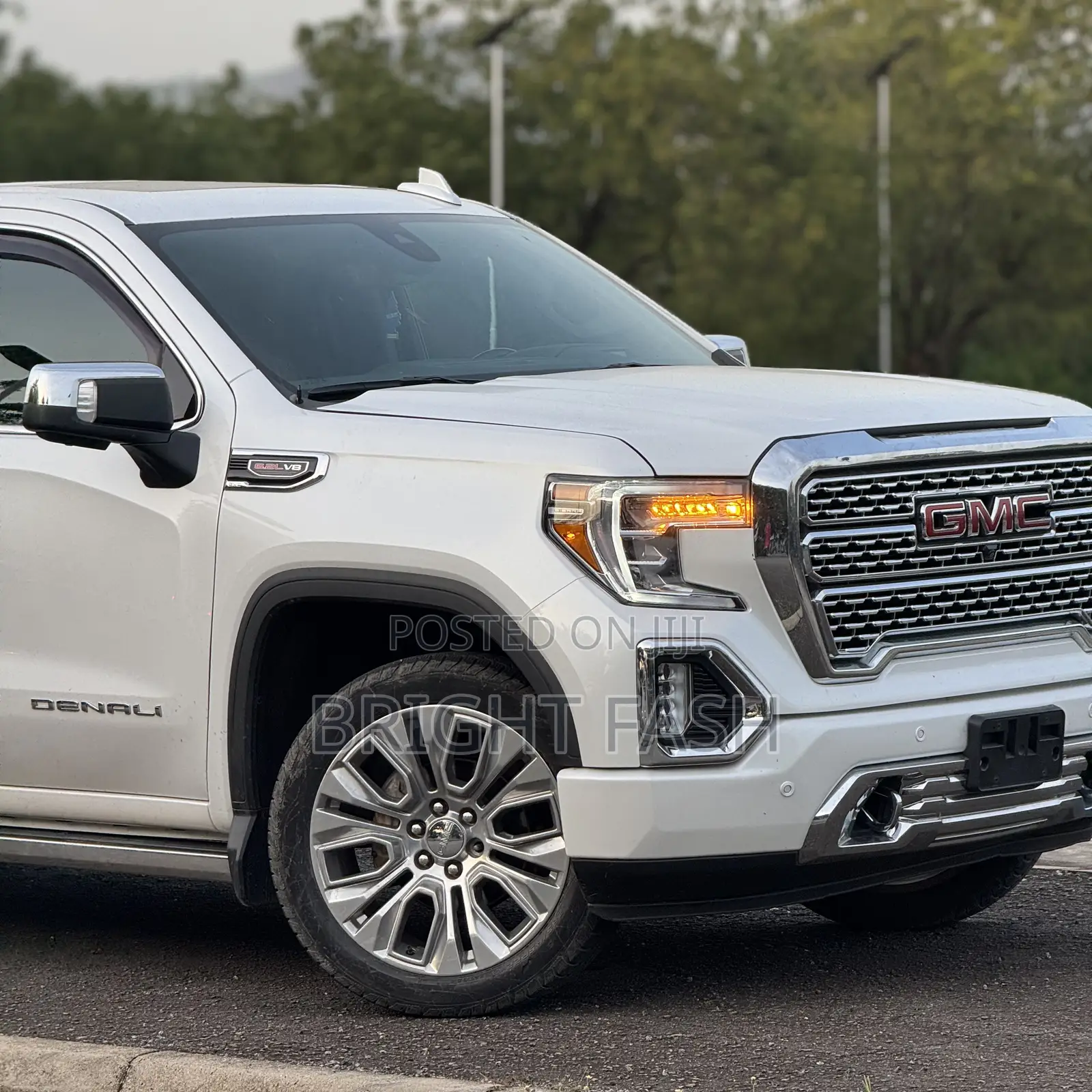 GMC Sierra 2020 White