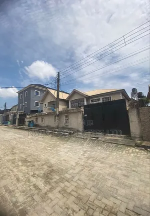 3bdrm Block of Flats in Oko Ado, Sangotedo for sale