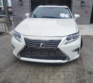 Lexus ES 2015 White