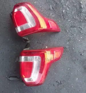 Back Light Ford Explorer 2017