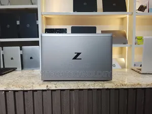 Laptop HP ZBook Firefly G8 16GB Intel Core I5 SSD 512GB