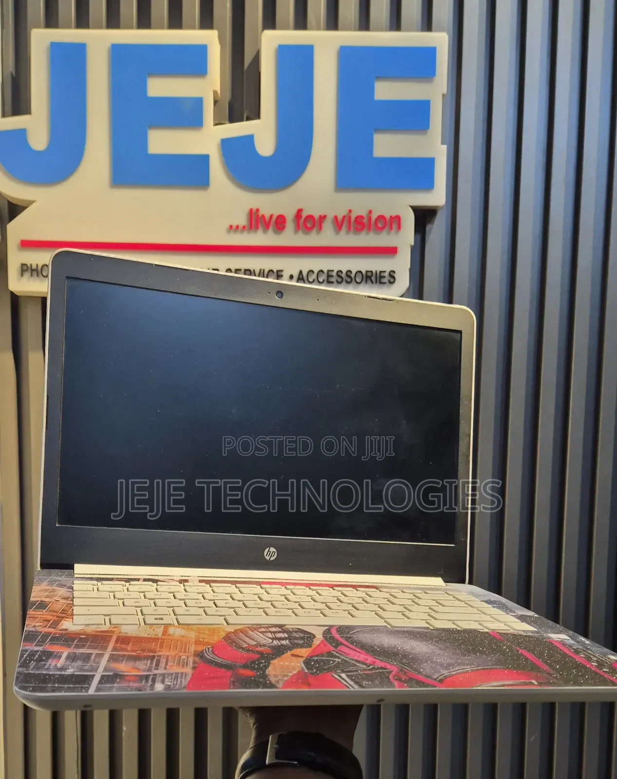 Laptop HP 14-Ep0063 4GB Intel Core I3 SSD 128GB