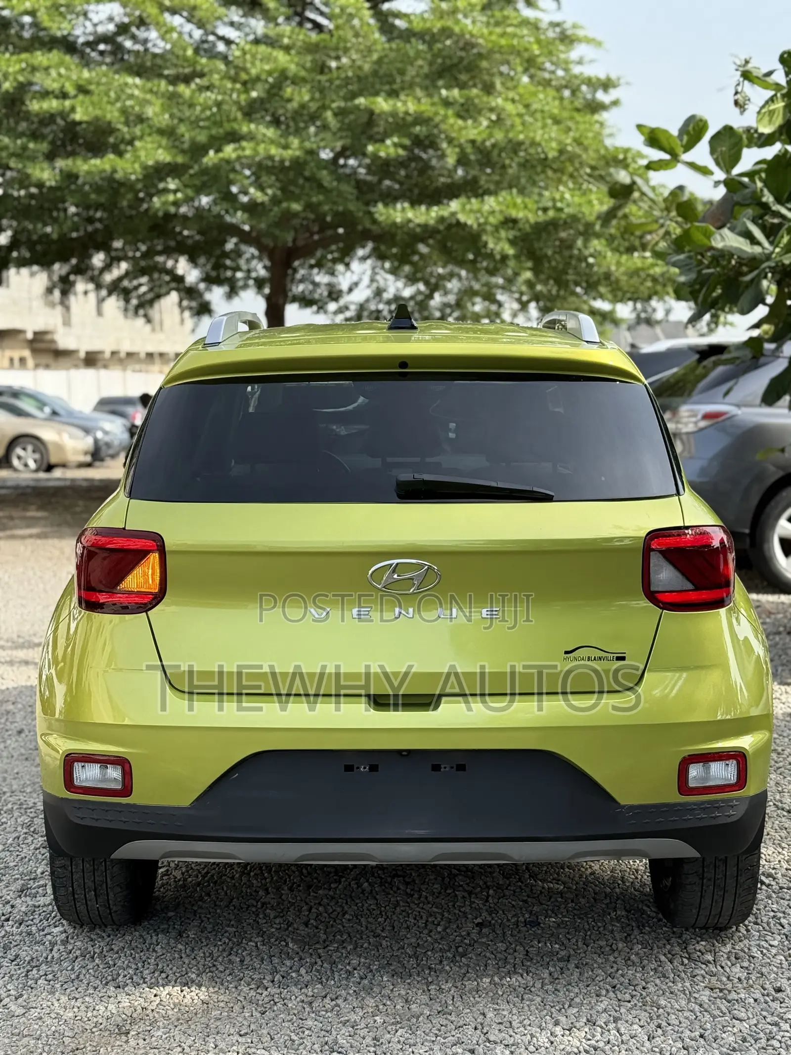Hyundai Venue 2020 Yellow