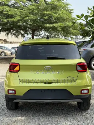 Hyundai Venue 2020 Yellow
