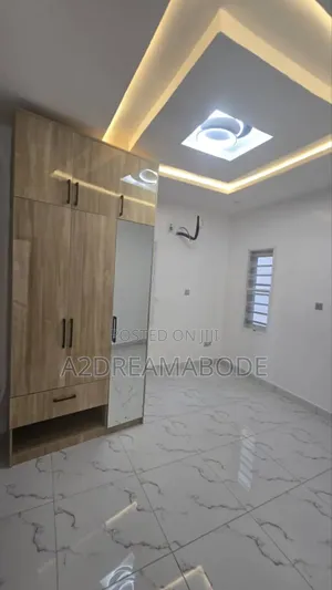 4bdrm Duplex in Omole Phase 2 for rent