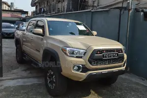 Toyota Tacoma Limited 2019 Gold