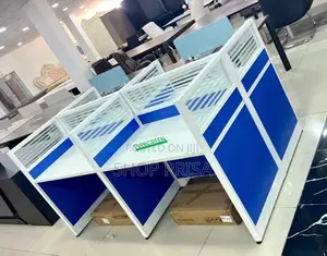 Original 4-Person Office Workstation With Partitions
