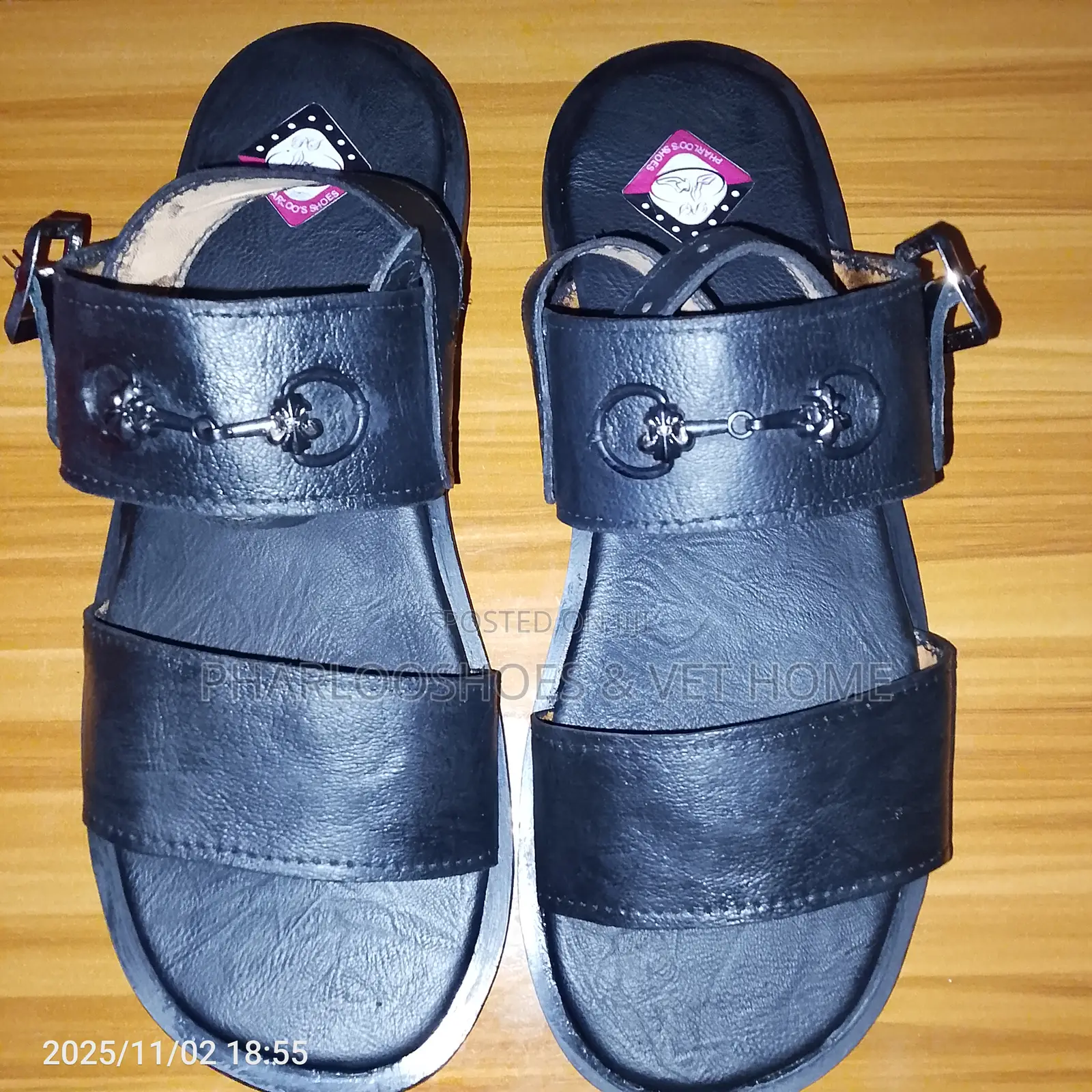 Men Black Palm Slippers