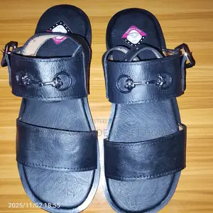 Men Black Palm Slippers