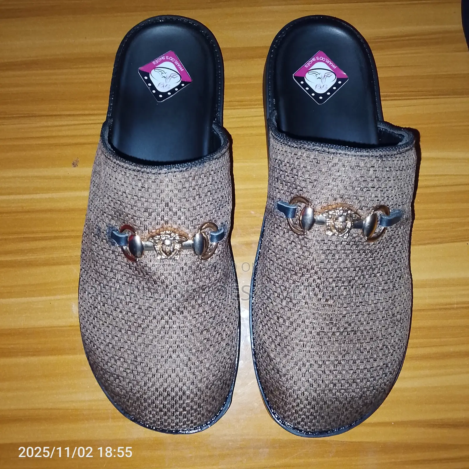 Men Black Palm Slippers