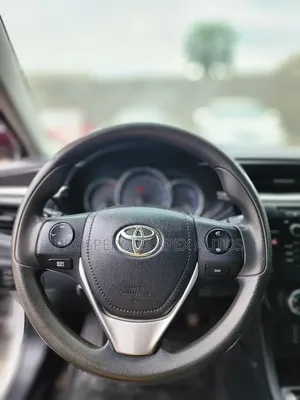 Toyota Corolla LE 4dr Sedan (1.8L 4cyl CVT) 2014 Silver