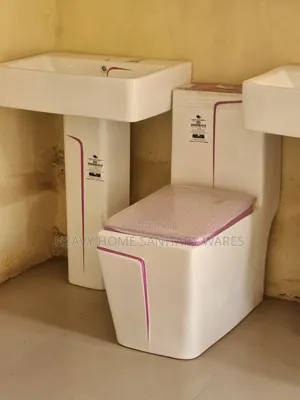 Square Line Married Wc