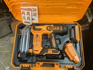 Cordless Brad Nailer Kit